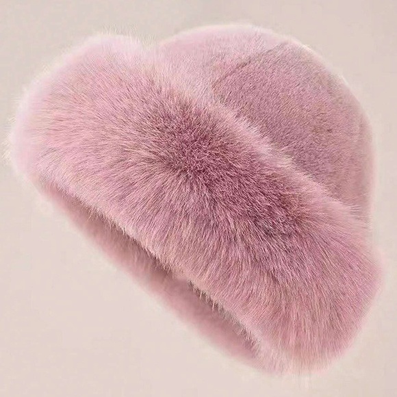 🆕 Plush Faux Fur Bucket Hat - Picture 2 of 2